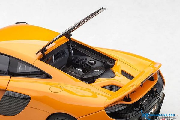 1/18 McLAREN 675LT (McLAREN ORANGE)