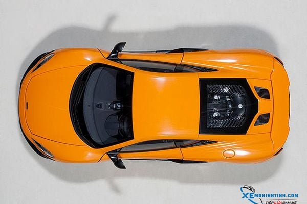 1/18 McLAREN 675LT (McLAREN ORANGE)