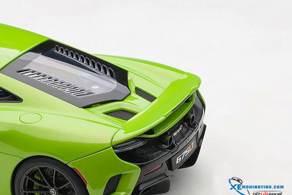 1/18 McLAREN 675 LT (NAPIER GREEN)