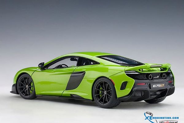 1/18 McLAREN 675 LT (NAPIER GREEN)