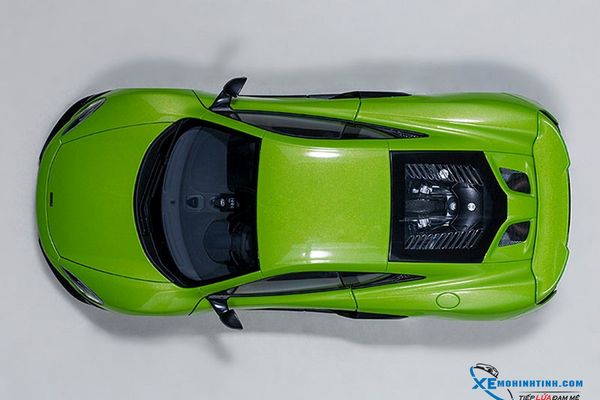 1/18 McLAREN 675 LT (NAPIER GREEN)