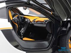 Xe Mô Hình McLaren P1  1:18 Autoart ( Trắng viền Cam )