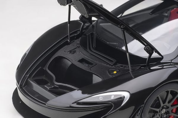 Xe Mô Hình McLAREN P1 1:18 Autoart (FIRE BLACK W/ RED/BLACK INTERIOR)