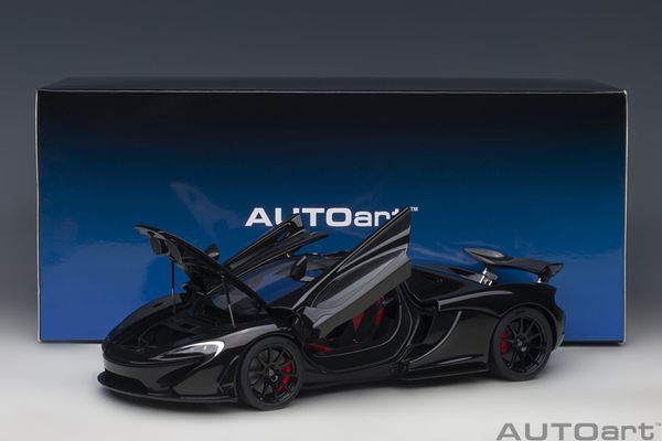 Xe Mô Hình McLAREN P1 1:18 Autoart (FIRE BLACK W/ RED/BLACK INTERIOR)