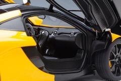 Xe Mô Hình McLAREN P1 1:18 Autoart (VOLCANO YELLOW W/ YELLOW/BLACK INTERIOR)