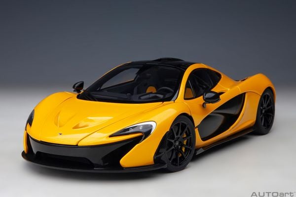 Xe Mô Hình McLAREN P1 1:18 Autoart (VOLCANO YELLOW W/ YELLOW/BLACK INTERIOR)