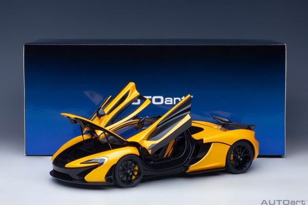 Xe Mô Hình McLAREN P1 1:18 Autoart (VOLCANO YELLOW W/ YELLOW/BLACK INTERIOR)