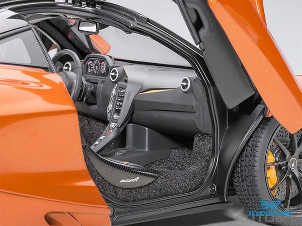 Xe Mô Hình McLaren 720s AUTOart 1:18 Autoart ( Cam )