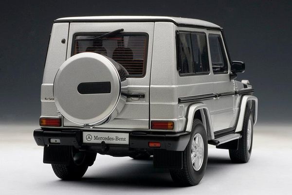 Xe Mô Hình Mercedes-Benz G Model 90'S Swb 1:18 Autoart (Bạc)