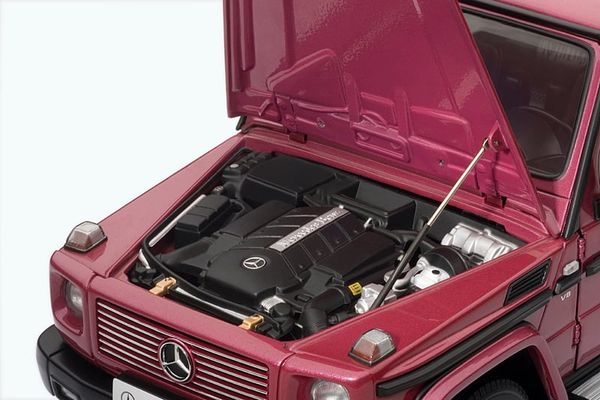 1/18 MERCEDES-BENZ G-MODEL 90'S SWB (RED)