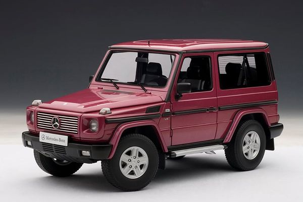 1/18 MERCEDES-BENZ G-MODEL 90'S SWB (RED)