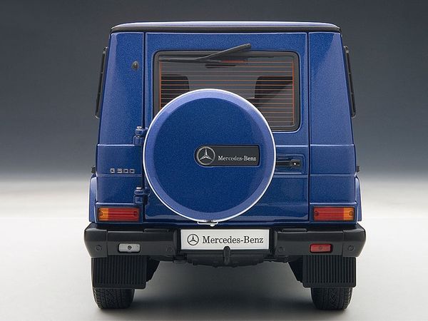 1/18 MERCEDES-BENZ G-MODEL 90'S SWB (BLUE)