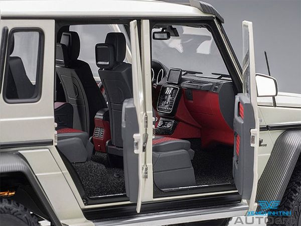 Xe Mô Hình Mercedes-Benz G63 AMG 6x6 1:18 Autoart ( Trắng )