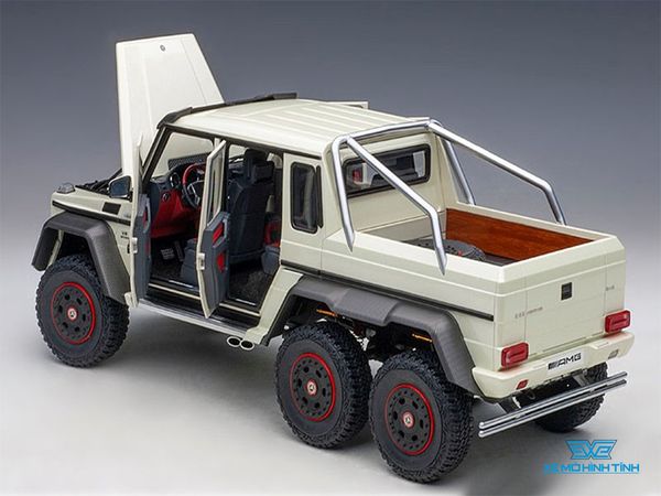 Xe Mô Hình Mercedes-Benz G63 AMG 6x6 1:18 Autoart ( Trắng )