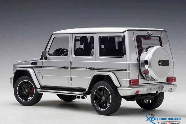 Xe Mô Hình Mercedes-AMG G63 2017 1:18 Autoart ( Bạc )