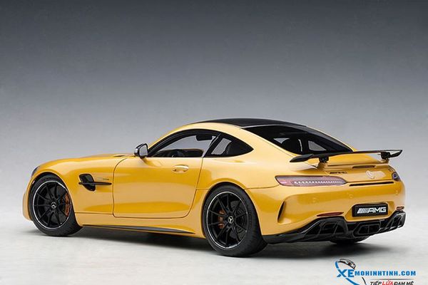 Xe Mô Hình Mercedes-AMG GT R 1:18 Autoart ( Vàng )