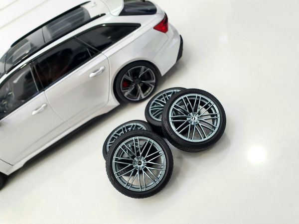 Xe Mô Hình Audi RS6 Avant C8 2020 1:18 Polar Master ( Trắng )