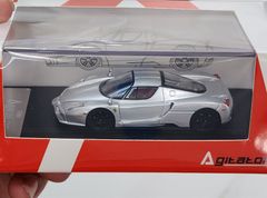 Xe mô hình Ferrari ENZO Sports Car 1:64 Agitator (Bạc)