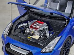 Xe Mô Hình Nissan GT-R(R35) 50th AnniVersary 1:18 MotorHelix (Wangan Blue)