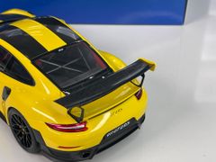 Xe Mô Hình Porsche 911 (911.2) GT2 RS Weissach Package ( Vàng )