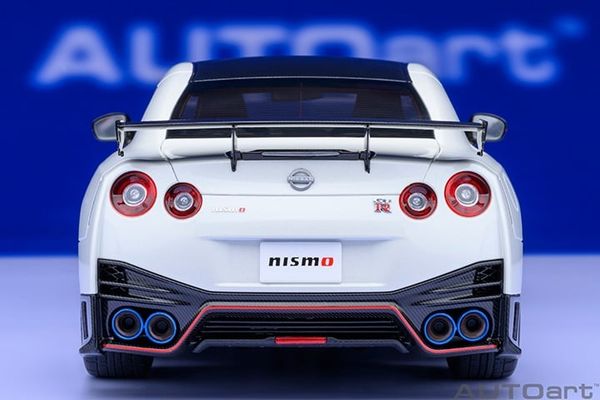 Xe Mô Hình NISSAN GT-R (R35) NISMO 2022 SPECIAL EDITION 1:18 AUTOart ( Brilliant White Pearl )