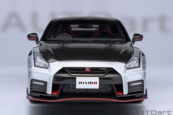 Xe Mô Hình Nissan GT-R R35 Nismo 2022 1:18 Autoart ( Ultimate Metal Silver )