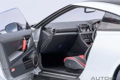 Xe Mô Hình Nissan GT-R R35 Nismo 2022 1:18 Autoart ( Ultimate Metal Silver )