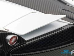 Xe Mô Hình Pagani Huayra 1:18 Autoart ( Bạc )