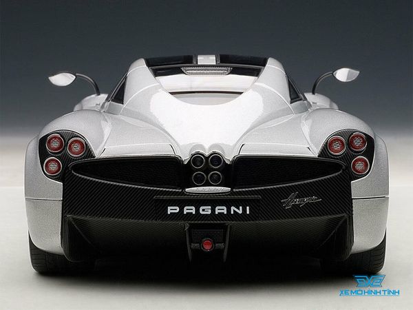 Xe Mô Hình Pagani Huayra 1:18 Autoart ( Bạc )