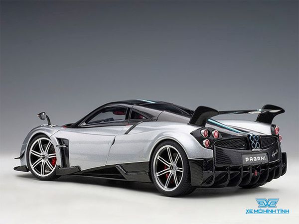 Xe Mô Hình Pagani Huayra BC 1:18 Autoart ( Bạc Carbon )