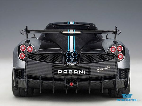 Xe Mô Hình Pagani Huayra BC 1:18 Autoart ( Bạc Carbon )