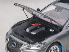 Xe Mô Hình Lexus LS500H 1:18 AUTOart ( Xám Nội Thất Đỏ )