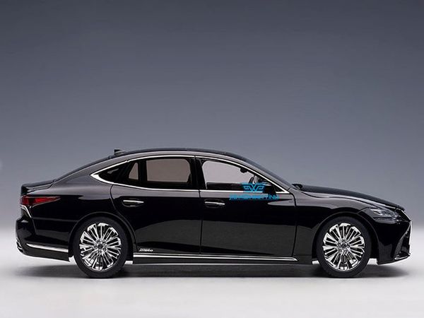 Xe Mô Hình Lexus LS 500h 1:18 Autoart ( Đen )