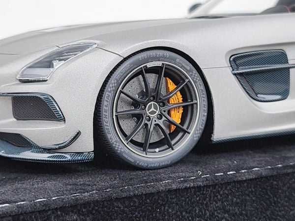 Xe Mô Hình Mercedes-Benz SL Black Series 1:18 HH Model ( Grey )