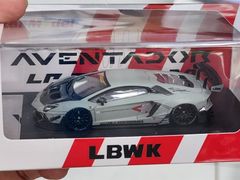 Xe Mô Hình Lamborghini Aventador LP700-4 2.0 LBWK 