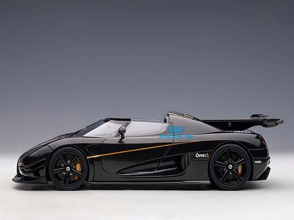 Xe Mô Hình Koenigsegg One:1 1:18 Autoart ( Đen Carbon )