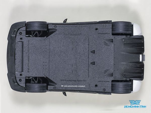 Xe Mô Hình Koenigsegg Agera Rs 1:18 AUTOart ( Trắng )
