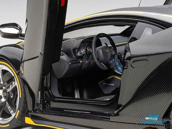 Xe Mô Hình Lamborghini Centenario LP770-4 1:18 Autoart (CLEAR CARBON WITH YELLOW ACCENTS)