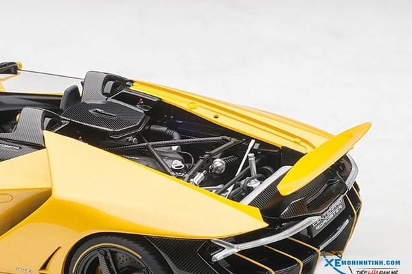 1/18 LAMBORGHINI CENTENARIO ROADSTER (GIALLO INTI/PEARL YELLOW)