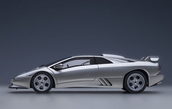 Xe Mô Hình Lamborghini Diablo SE30 Jota 1:18 Autoart ( Bạc )