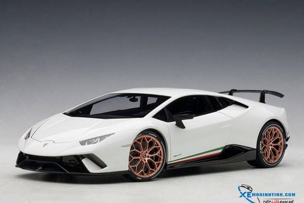 Xe Mô Hình LAMBORGHINI HURACAN PERFOMANTE 1:18 Autoart ( Trắng )