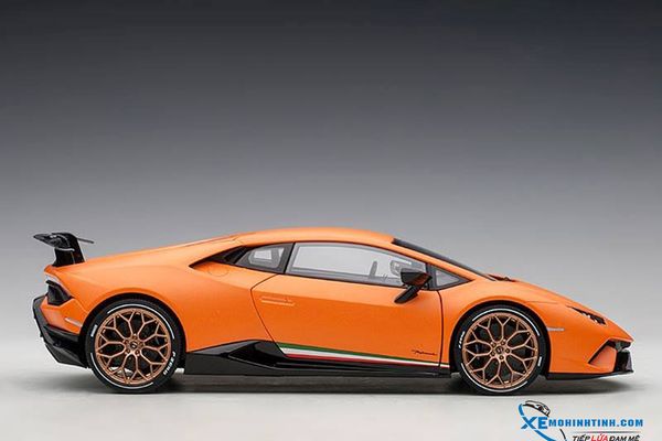 Xe Mô Hình LAMBORGHINI HURACAN PERFOMANTE 1:18 Autoart ( Cam )