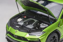 Xe Mô Hình Lamborghini Urus 1:18 AUTOart (Verde Selvans)