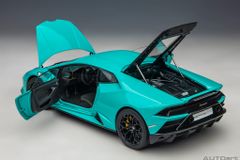 Xe Mô Hình Lamborghini Huracan EVO 1:18 Autoart ( Xanh )