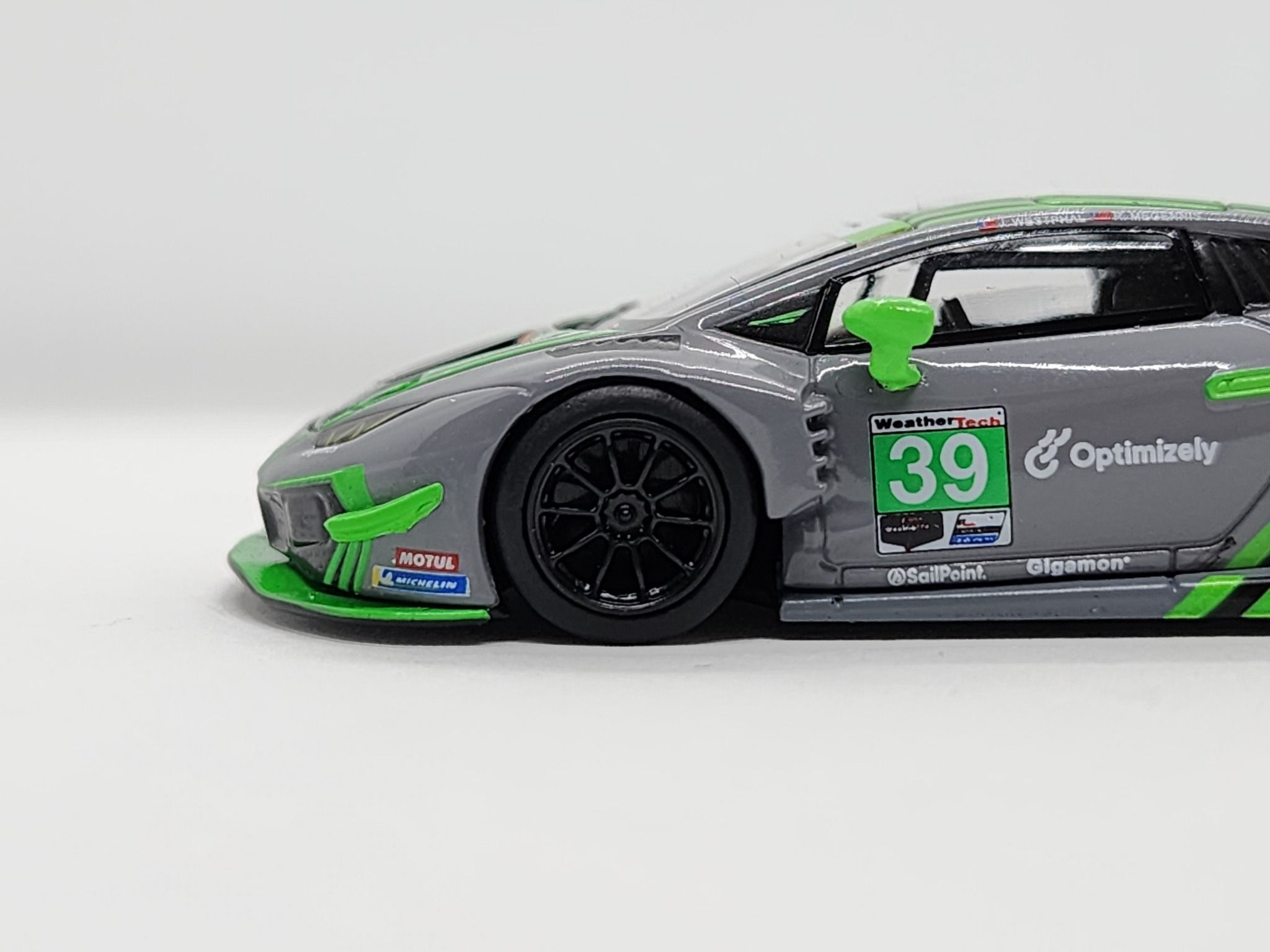 Xe Mô Hình Lamborghini Huracan GT3 Evo #39 2022 Imsa Road