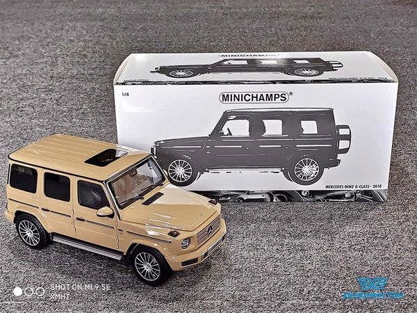 Xe Mô Hình Mercedes-Benz G-Class 2018 Limited Edition 300 pcs 1:18 Minichamps ( Vàng )