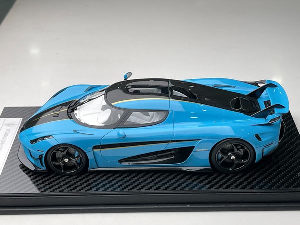 Xe Mô Hình Koenigsegg Regera 1:18 FrontiArt ( Xanh Dương )