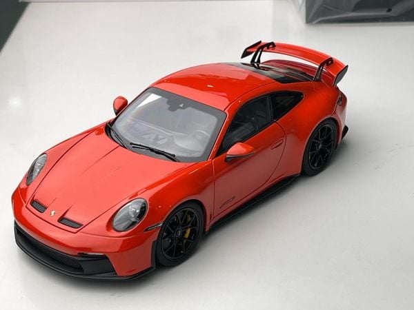 Xe Mô Hình Porsche 911 GT3 2021 1:18 Norev ( Cam )