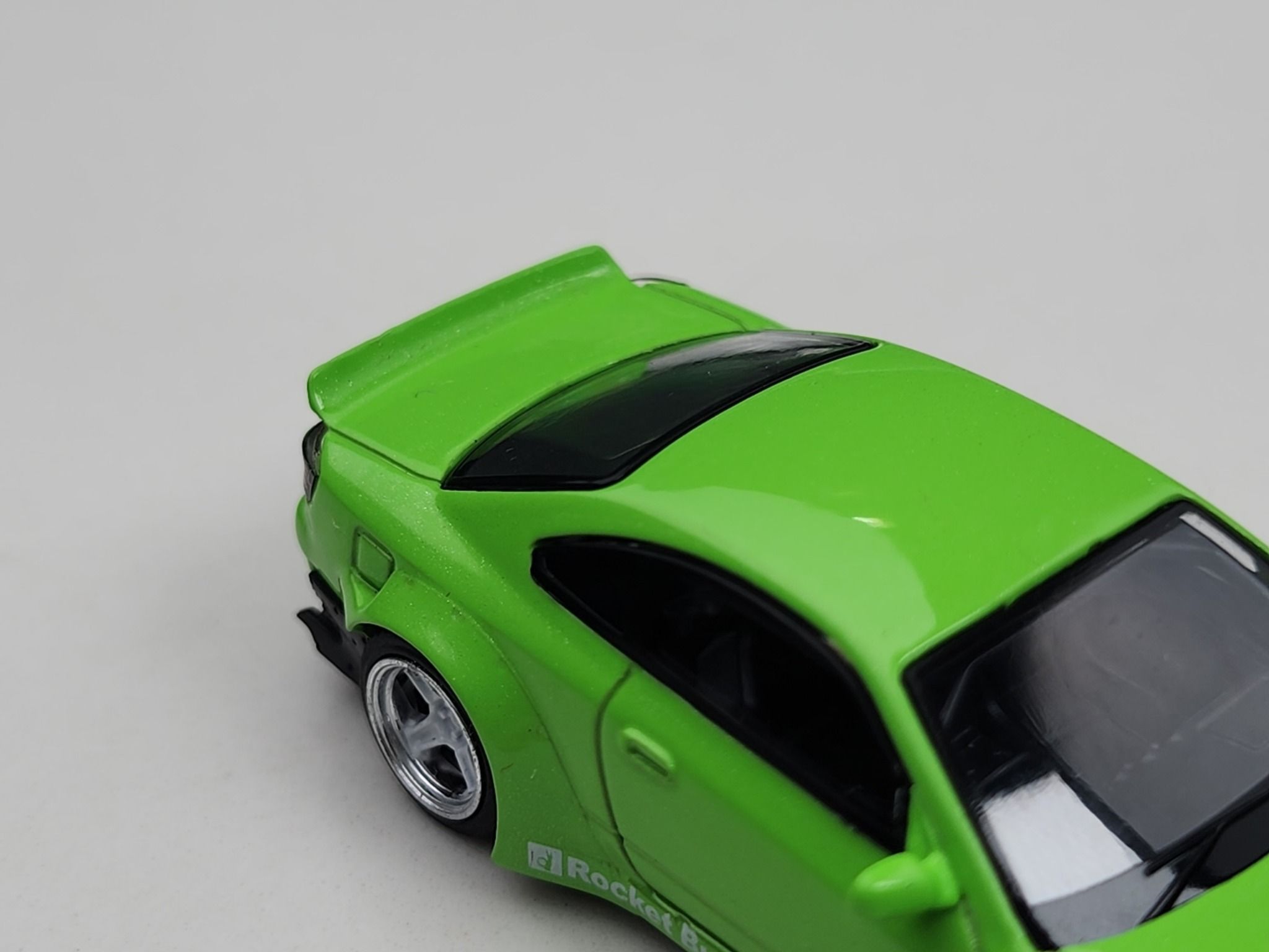 Voiture Miniature Nissan Silvia S15 Rocket Bunny Verte - Mini GT 1:64 - Boîte Neuve