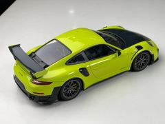 Xe Mô Hình Porsche 911 (911.2) GT2 RS 2018 1:18 Minichamps (Xanh Chuối)